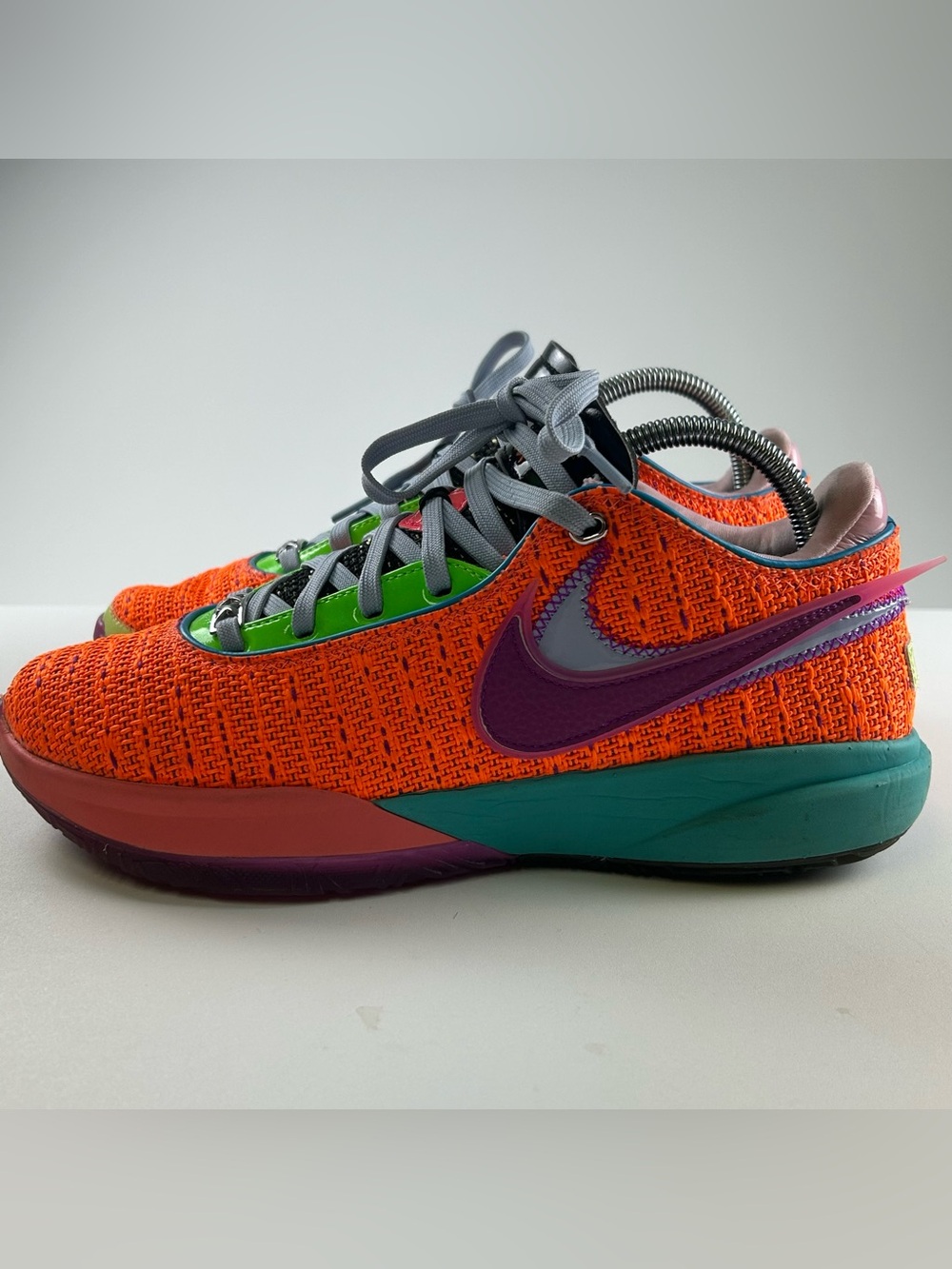 Nike Men’s SZ 8.5 Lebron 20 Chosen One Basketball Shoes Orange Lebron James